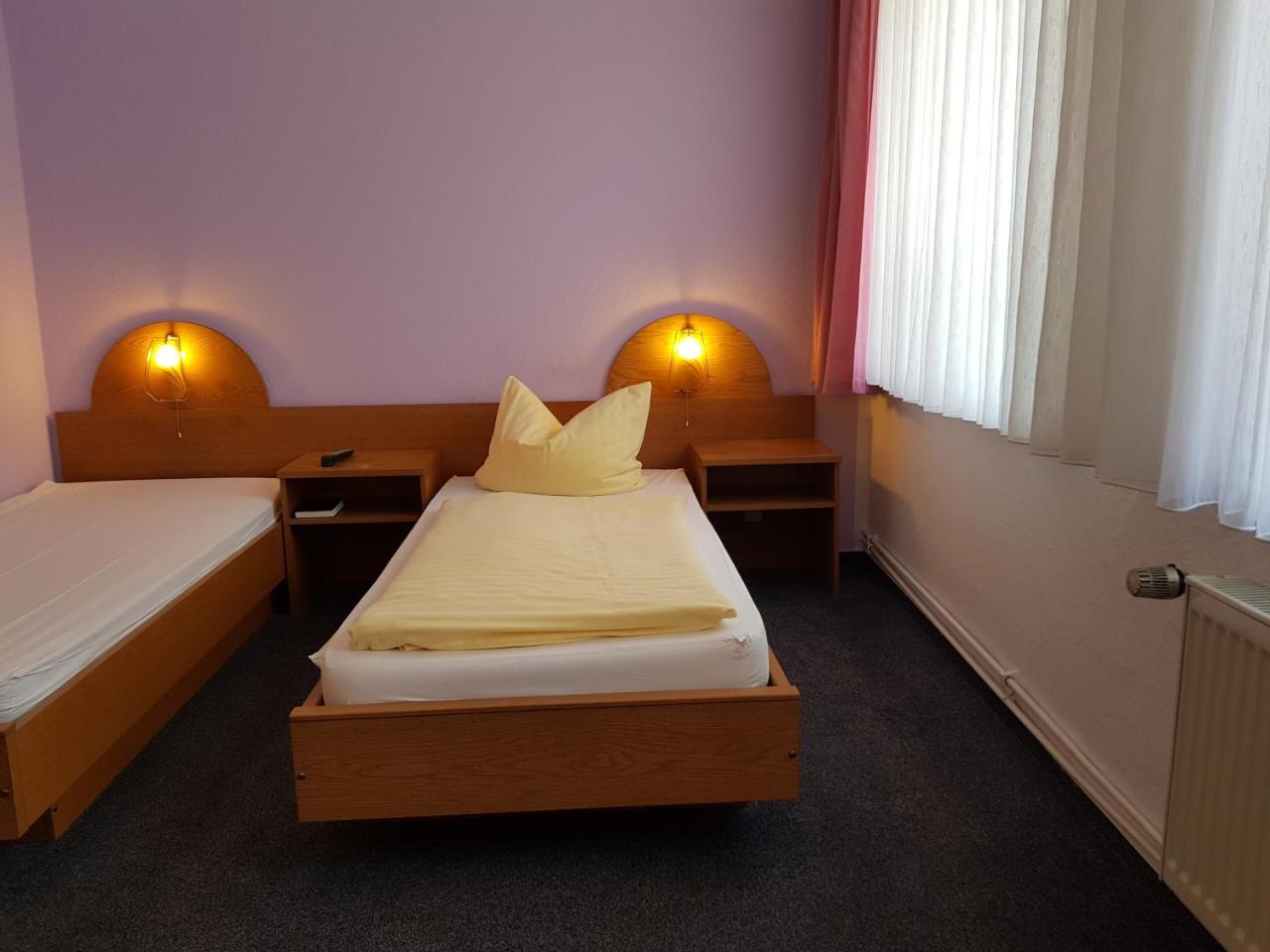 Hotel-Cafe Am Rathaus Гарделеген Екстериор снимка